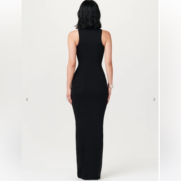 63. Naked Wardrobe $93 SMOOTH SLEEVELESS MAXI DRESS in Black Size XL - Picture 3 of 3